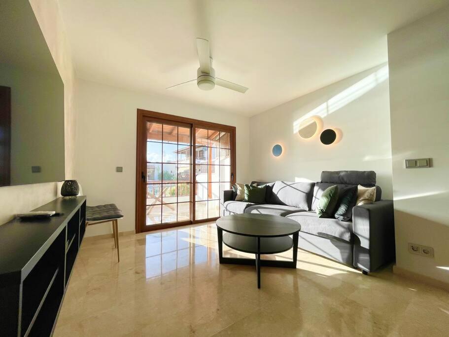 Stylish & Modern 1 Bedroom Suite On Frontline Of Playa Del Duque Costa Adeje  Exterior foto