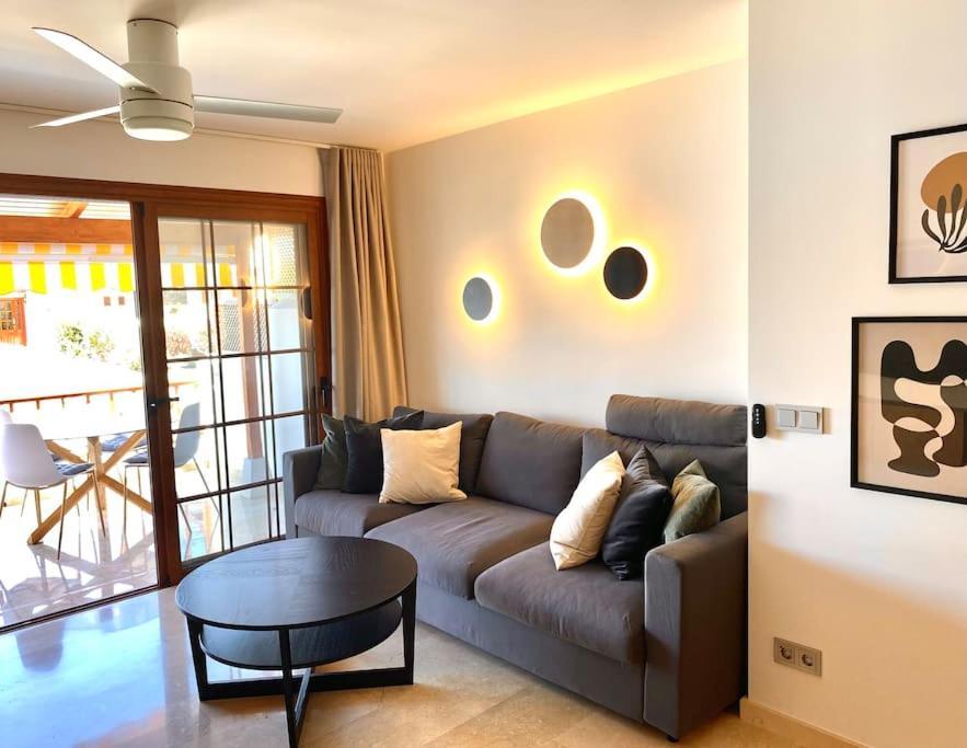 Stylish & Modern 1 Bedroom Suite On Frontline Of Playa Del Duque Costa Adeje  Exterior foto